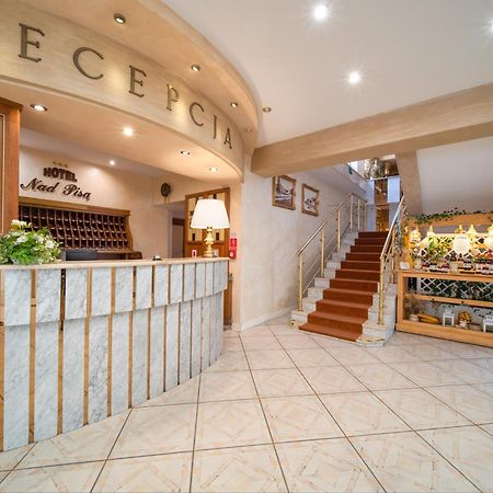 Hotel Nad Pisa Піш Екстер'єр фото