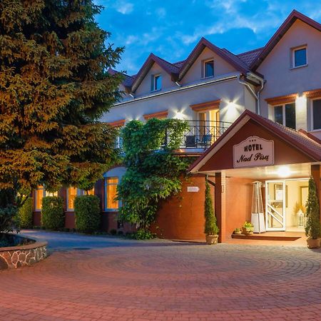 Hotel Nad Pisa Піш Екстер'єр фото