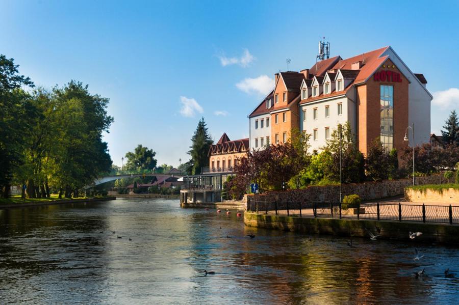 Hotel Nad Pisa Піш Екстер'єр фото
