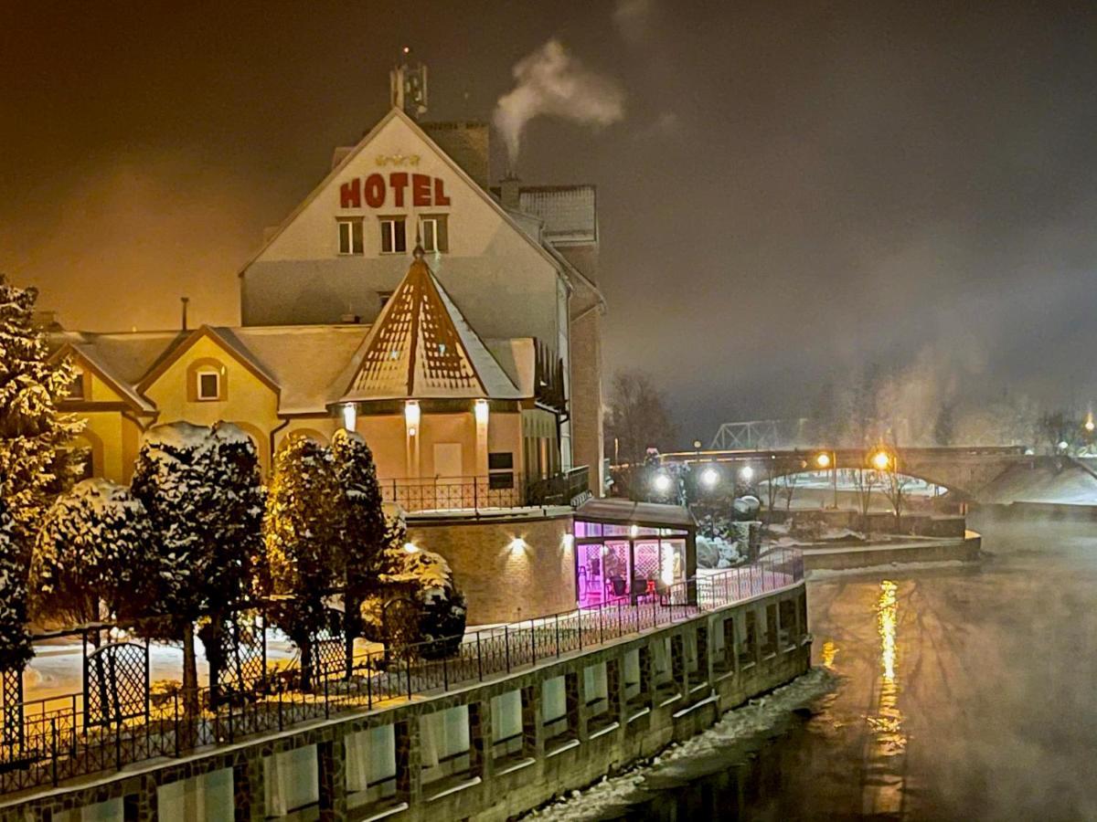Hotel Nad Pisa Піш Екстер'єр фото
