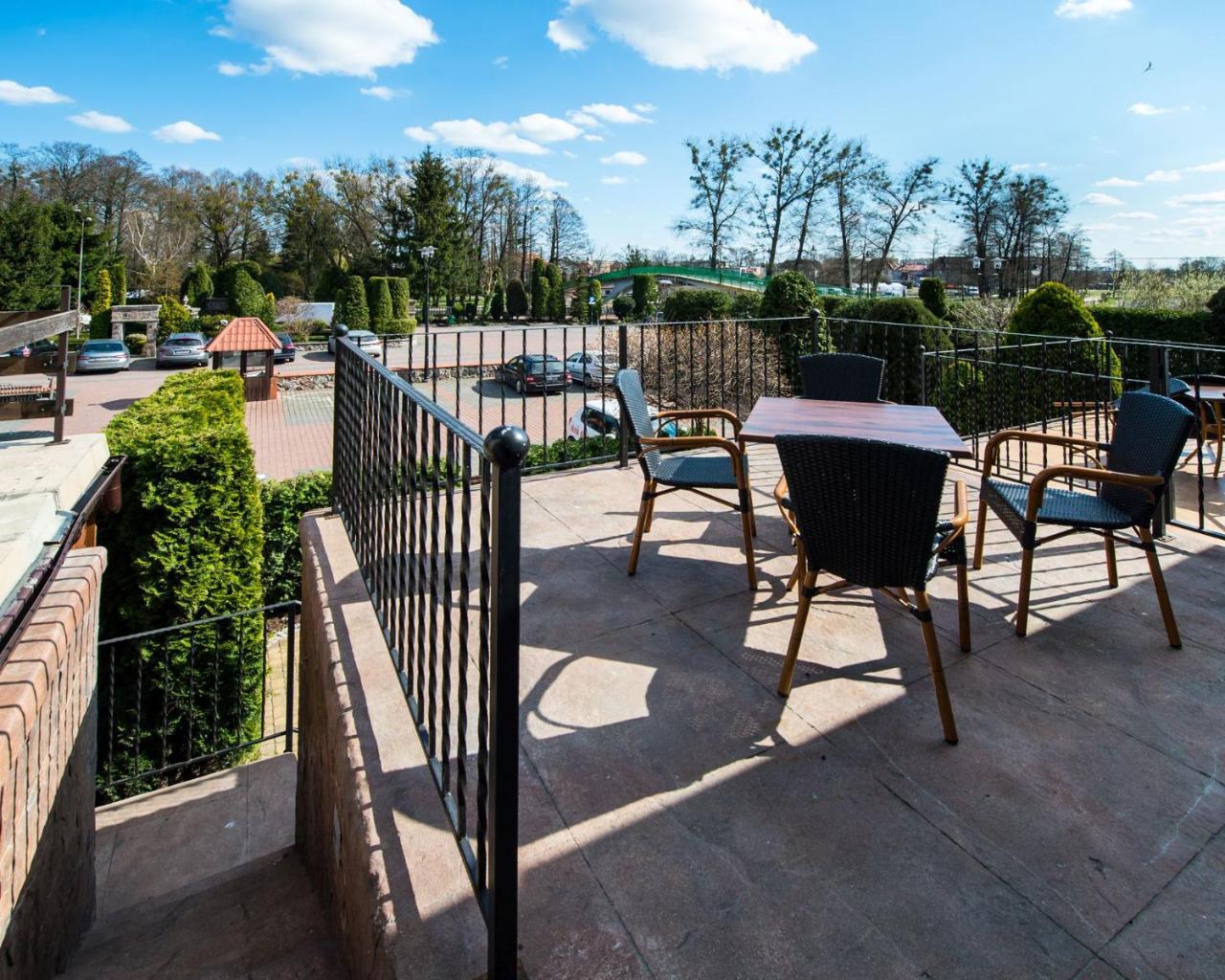 Hotel Nad Pisa Піш Екстер'єр фото